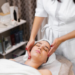 Deep Cleansing Facial with Face & Neck Massage